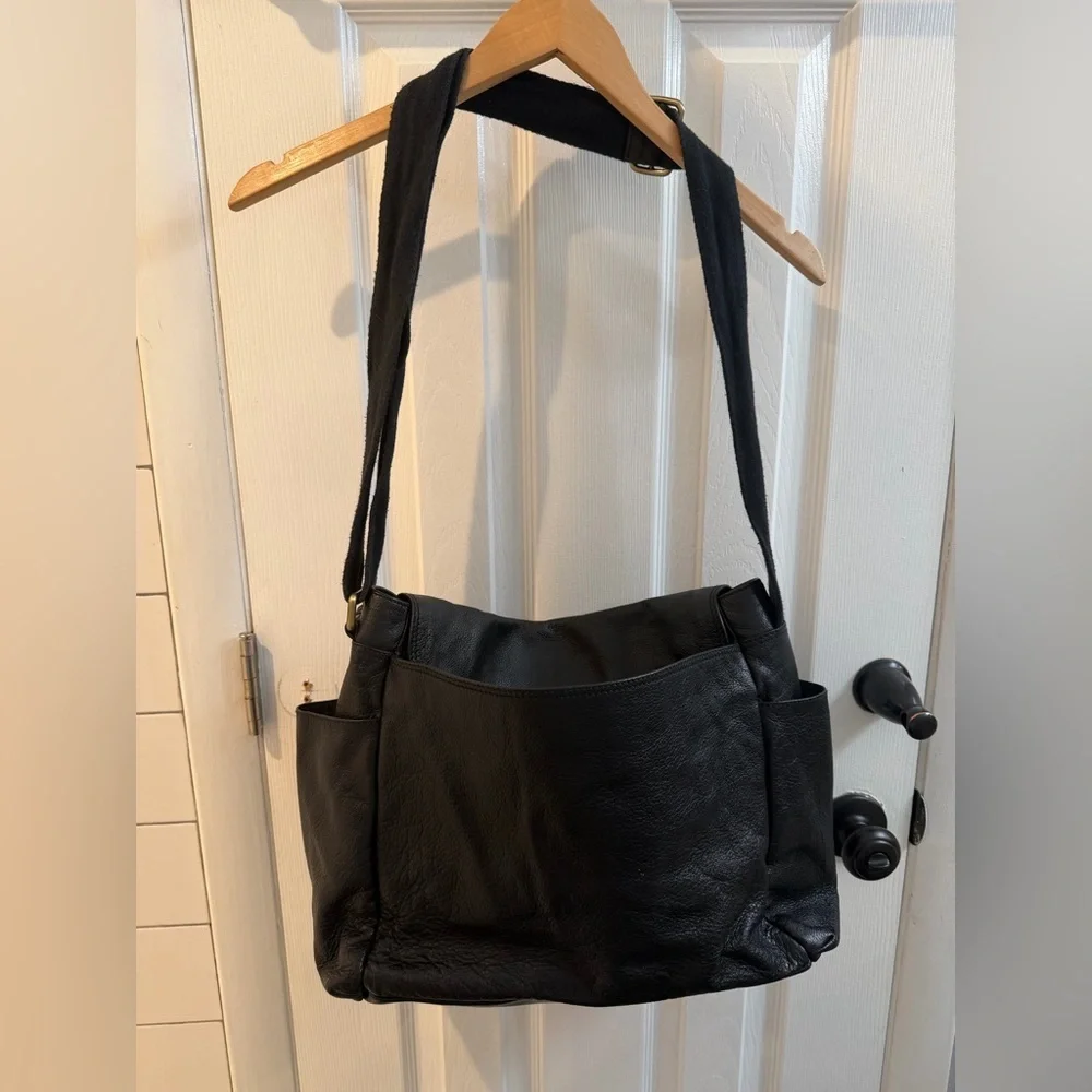 Dolce & Gabbana Black Leather Vintage Messenger Bag